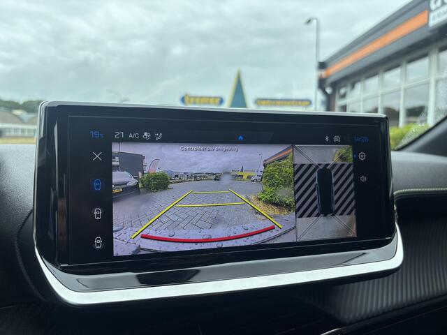 Peugeot 208 1.2 Hybrid 145 e-DCS6 GT |360 Camera|Navi|Cruise|