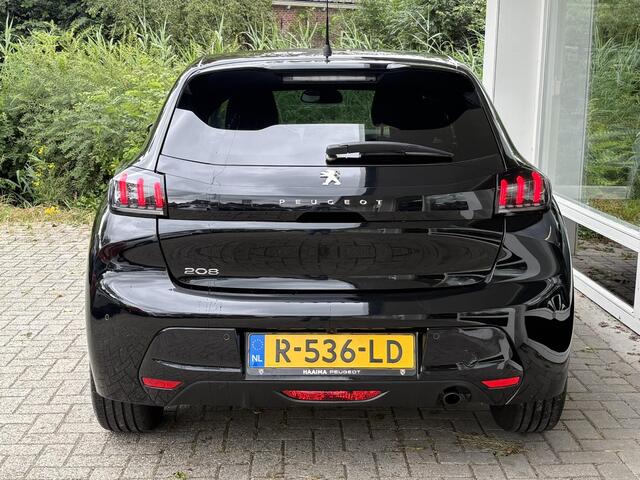 Peugeot 208 1.2T Automaat Allure Pack | Achteruitrijcamera | Stoelverwarming | Climate Control | Cruise Control | Parkeersensoren