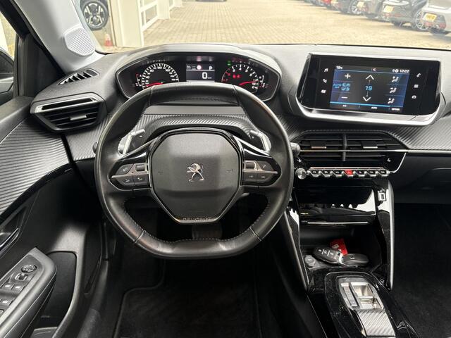 Peugeot 208 1.2T Automaat Allure Pack | Achteruitrijcamera | Stoelverwarming | Climate Control | Cruise Control | Parkeersensoren