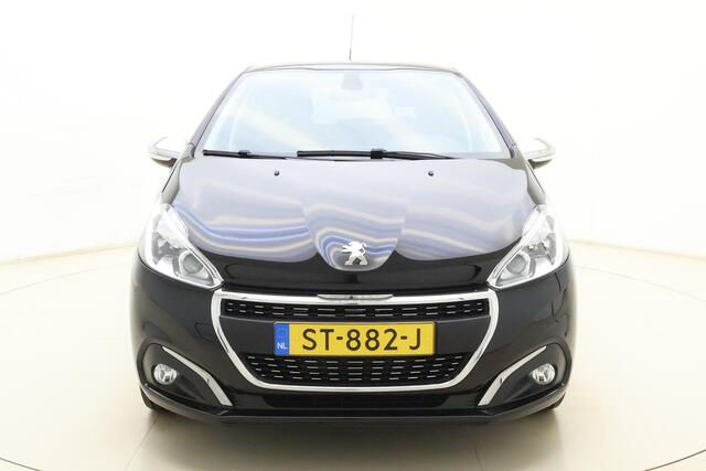 Peugeot 208 1.2 PureTech Allure Trekhaak l Climate Control l Cruise Control l Apple Carplay/Android Auto l Camera l Bluetooth l DAB l Lichtmetalen Velgen l LED l