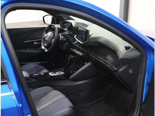 Peugeot 208 1.2 Hybrid 145PK e-DCS6 GT | 1ste eigenaar | AppleCarplay/AndroidAuto | Parkeersensoren | FULL LED | Navigatie | Lederen Stuurwiel | Climate Control | Adaptive Cruise Control | 17" LMV | Sfeerverlichting | Isofix | Privacy Glass |