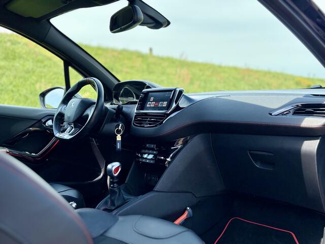 Peugeot 208 1.6 e-THP GTi UNIEK | Liefhebbersauto | Lage KM-Stand | Nieuwstaat | Apple Carplay/Android Auto | Stoelvw | Camera