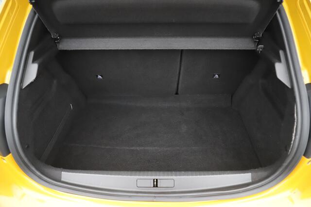 Peugeot 208 1.2 PureTech Active Pack Navigatie Carplay Android Climate & Cruise Control Parkeersensor