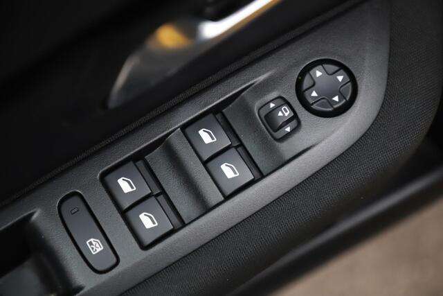 Peugeot 208 1.2 PureTech Active Pack Navigatie Carplay Android Climate & Cruise Control Parkeersensor