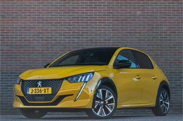 Peugeot 208 1.2 PureTech GT-Line, 1e eigenaar, Panoramadak, Keyless, Navigatie, Full LED, Camera, DAB+.
