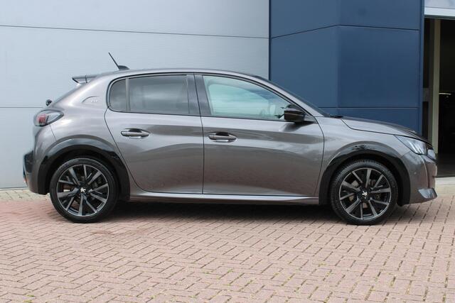 Peugeot 208 1.2 PureTech GT Pack PANORAMADAK - ADAPTIEVE CRUISE - NAVIGATIE