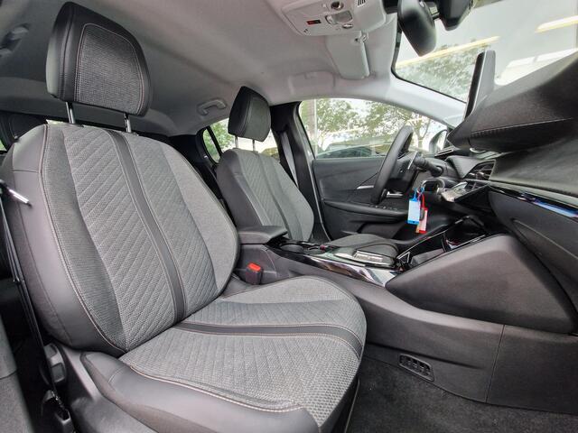 Peugeot 208 1.2 Hybrid 100 e-DCS6 Allure | Climate & Cruise Control | AppleCarplay/Android Auto | Parkeersensoren | LMV |