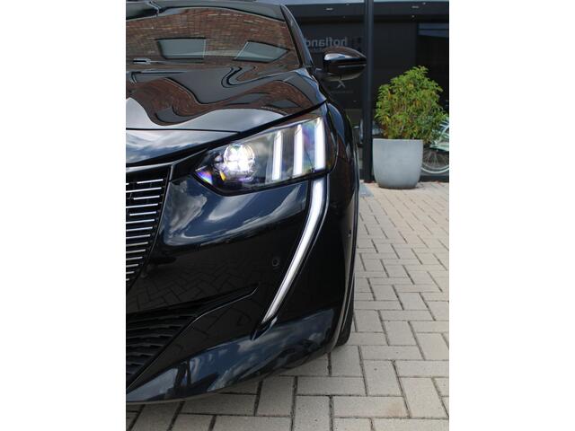 Peugeot 208 1.2 PureTech GT Pack 100PK Automaat, Dealer Onderhouden, Alcantara bekleding, Navigatie en Adaptieve Cruise control