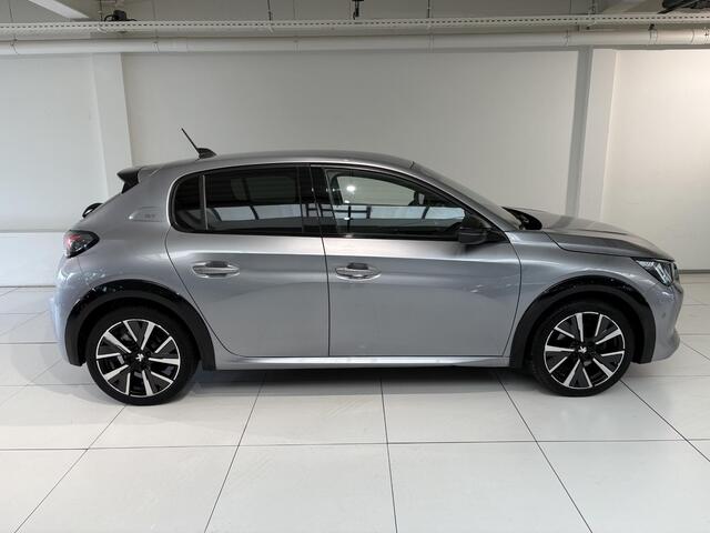Peugeot 208 1.2 PureTech GT | Trekhaak afneembaar | Apple Carplay/Android Auto | Camera