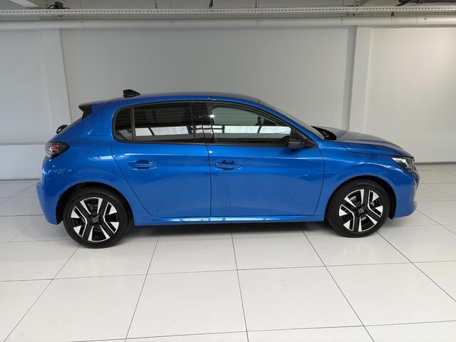 Peugeot 208 1.2 PureTech 100 Allure | Navigatie | Camera voor en achter | Blind Spot Monitor |