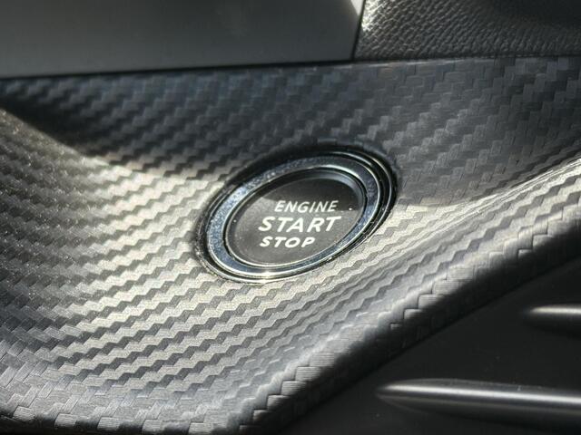 Peugeot 208 1.2 PureTech Allure l Virtual Cockpit l Camera l Navi l Carplay