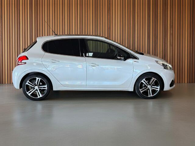 Peugeot 208 1.2 PureTech GT-line | Camera | Navigatie | Goed onderhouden.