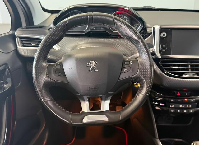 Peugeot 208 1.2 PureTech GT-line | Camera | Navigatie | Goed onderhouden.