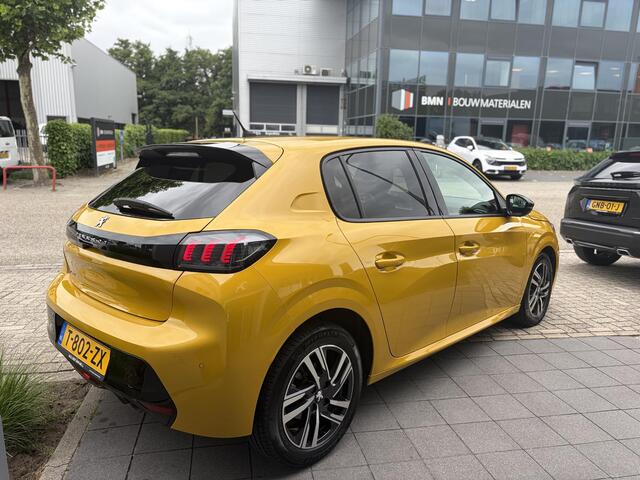 Peugeot 208 PureTech 100 Allure Pack l Stoelverwarming l Camera l Keyless