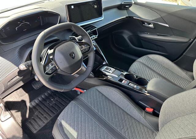Peugeot 208 1.2 Hybrid 110 e-DCS6 Allure | Automaat | Navigatie | Camera voor + achter | dodehoekdetectie | DIRECT LEVERBAAR!! |