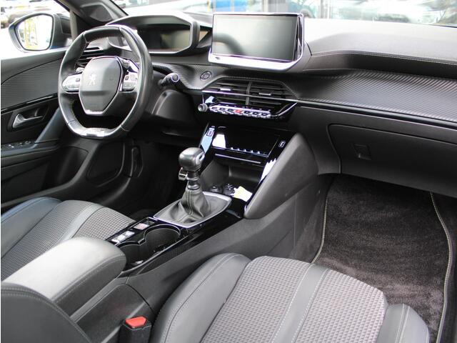 Peugeot 208 1.2 PureTech GT | Navi / Panoramadak / Camera