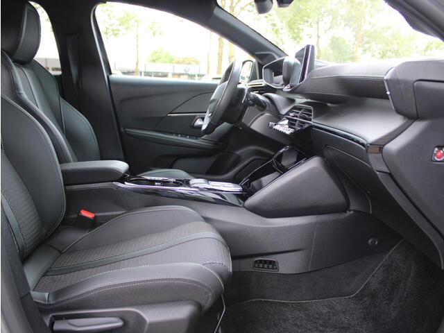 Peugeot 208 1.2 Hybrid 145 e-DCS6 GT | Navi / Camera / Climate
