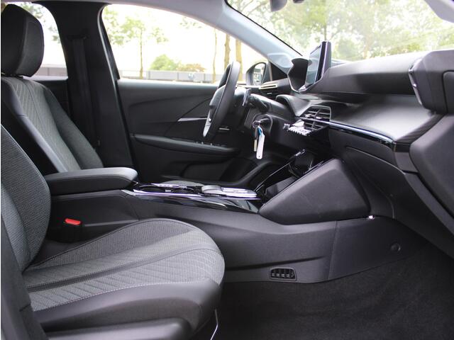 Peugeot 208 1.2 Hybrid 110 e-DCS6 Allure | Navi / Camera / Climate