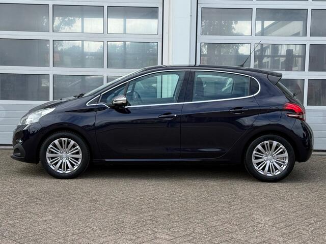 Peugeot 208 1.2 Puretech 82Pk Blue Lease Executive Navi Pdc Clima Cruise