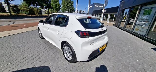 Peugeot 208 1.2 PureTech Active navigatie airco
