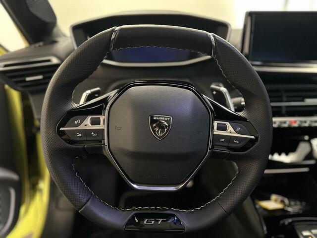 Peugeot 208 1.2 Hybrid 145 e-DCS6 GT | Draadloze Apple Carplay / Android Auto | Panorama dak | 360° Parkeercamera | Adaptieve Cruise Controle | Elektrische & Verwarmbare Voorstoelen