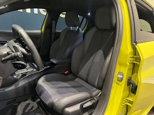 Peugeot 208 1.2 Hybrid 110 e-DCS6 GT | 3D-Cockpit | 360° Camera | Adaptieve Cruise Control | Sfeerverlichting