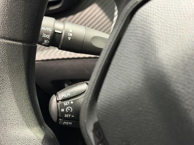 Peugeot 208 Like - AIRCO - CRUISE CONTROL - ZUINIG!