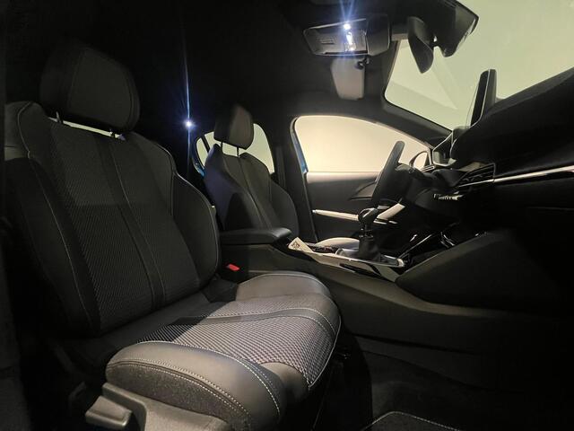 Peugeot 208 1.2 PureTech 100 GT Peugeot 208 1.2 PureTech GT | Camera | Keyless Entry | NAVI | 3D Cockpit