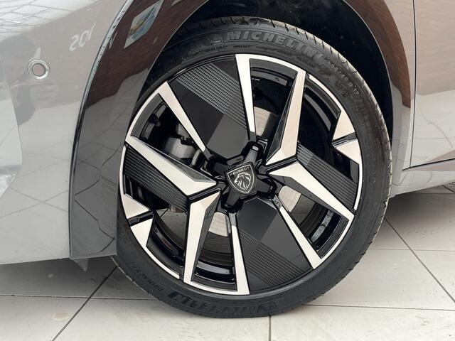 Peugeot 208 Hybrid 145 e-DCS6 GT Automaat | Keyless | Camera voor + achter | Carplay/Android Auto | Dodehoekdetectie | Adaptive Cruise Control |