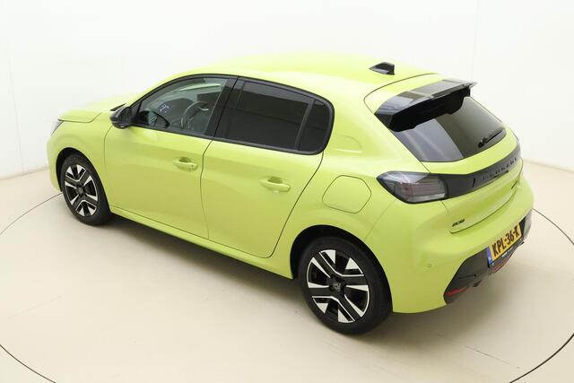 Peugeot 208 1.2 Hybrid 110 e-DCS6 Allure | Parkeersensoren | Appel Carplay/Android Auto draadloos | Climate Control | Cruise Control | Privacy Glass