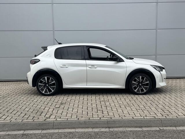 Peugeot 208 1.2 PureTech GT | Camera | Cruise Control | Trekhaak | Apple Carplay/Android Auto