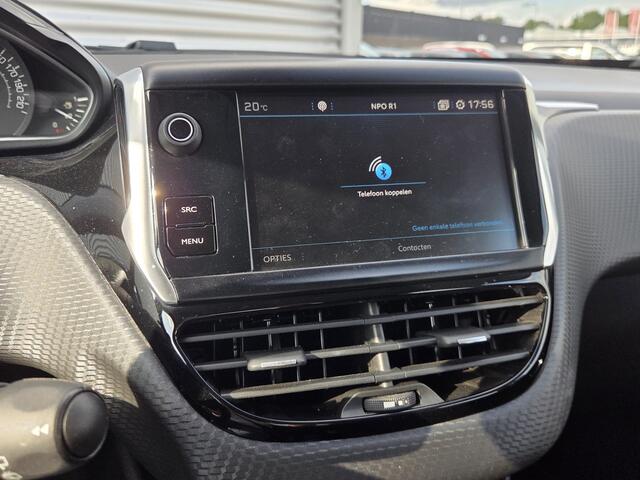 Peugeot 208 1.2 PureTech Blue Lease Executive | Nieuw Binnen | Navigatie | Climate Control | APK 02-06-2027