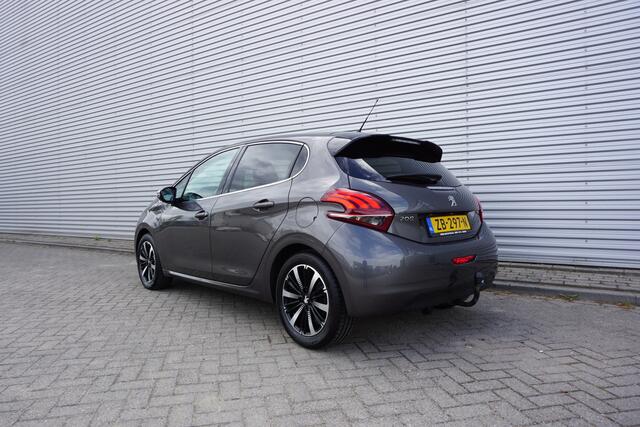 Peugeot 208 1.2 PureTech Tech Edition Climate / Navi / Cruise / Camera / PDC / Carplay / Elektr. ramen / Lm velgen / NAP