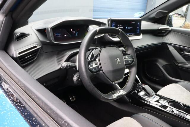 Peugeot 208 1.2 PureTech GT-Line | NL auto/ 1e Eigenaar | Distributieriem vervangen |Panoramadak | Adaptive cruise | Stoelverwarming | Trekhaak | Camera | Zeer compleet