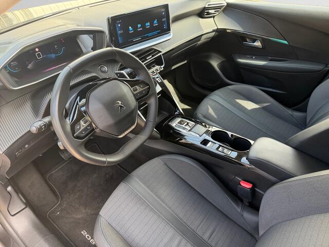 Peugeot 208 1.2 PureTech Allure Black Pack Aut- 360 Camera, Carplay, Android Auto, Privacy Glass, Xenon Led, Virtual Cockpit