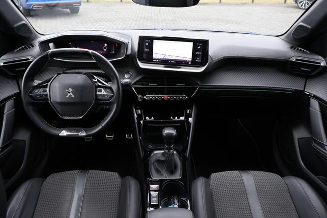 Peugeot 208 1.2 PureTech GT-Line / Panodak / Navi / Camera / Clima / PDC