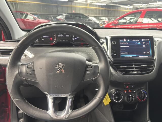 Peugeot 208 1.2 PureTech Signature