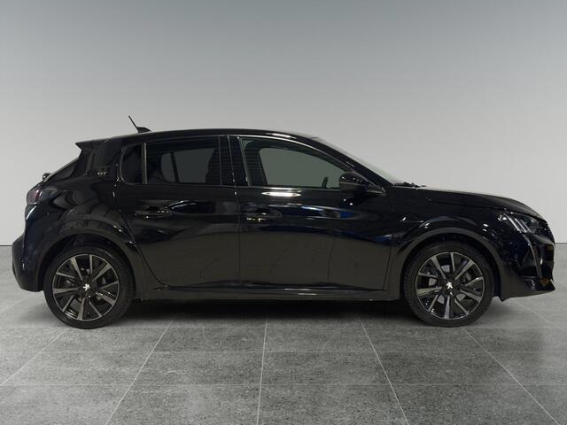 Peugeot 208 GT Pack 1.2 Turbo 100pk | ALCANTARA | DODEHOEKBEW. | STOELVERW. | CAMERA | NAVI | ADAPTIVE CRUISE | CLIMA | LM-VELGEN | DAB+ |