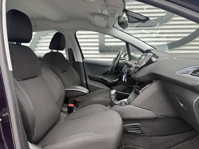 Peugeot 208 1.2 PureTech Blue Lease Executive 2e Eigenaar|Carplay|Cruise|Navi|Clima|PDC|Elek ramen|Lm velgen|N.A.P|Nieuwe APK bij aflevering