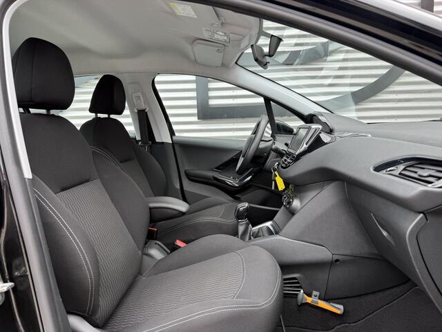 Peugeot 208 1.2 PureTech Blue Lion Navi|Airco|Cruise|Carplay|Elek ramen|Lm velgen|N.A.P|APK tot 03-2027