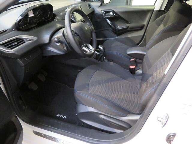 Peugeot 208 1.2 PureT. Signature