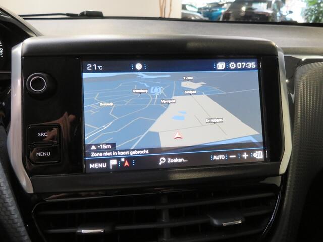 Peugeot 208 1.2 PureT. Signature