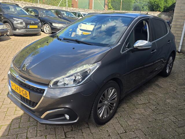 Peugeot 208 PANORAMADAK AUTOMAAT NAVI TEL LM CAMERA