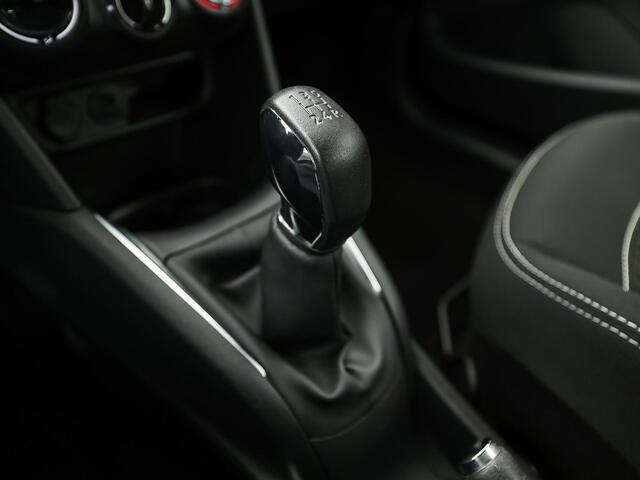 Peugeot 208 1.2 PureTech Sport (NAVIGATIE, CRUISE, BLUETOOTH, SPORTSTOELEN, ELEK PAKKET, NIEUWSTAAT)