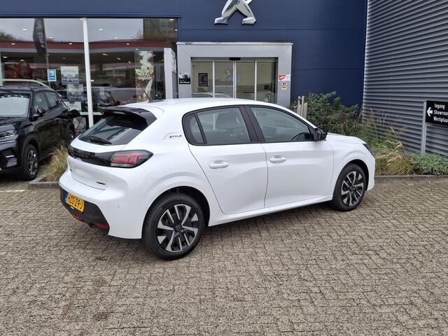 Peugeot 208 1.2 Hybrid 110 e-DCS6 Style | Automaat | Parkeerhulp | Cruise Control | Apple CarPlay/Android Auto