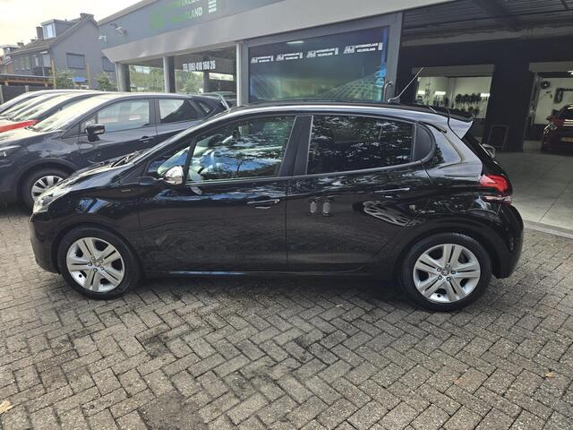 Peugeot 208 1.2 PureTech Signature | 1E EIGENAAR | 3/6 OF 12MND GARANTIE | CRUISE | NAVI |