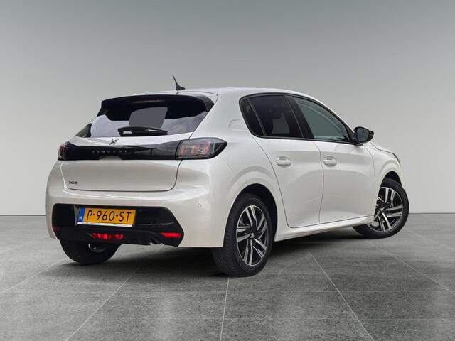 Peugeot 208 Allure Pack 1.2 75pk | CAMERA | PARELMOER! | KEYLESS START | EXTRA GETINTE RUITEN | 3D i-COCKPIT® | NAVI |