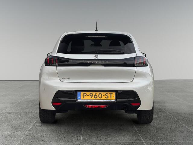 Peugeot 208 Allure Pack 1.2 75pk | CAMERA | PARELMOER! | KEYLESS START | EXTRA GETINTE RUITEN | 3D i-COCKPIT® | NAVI |