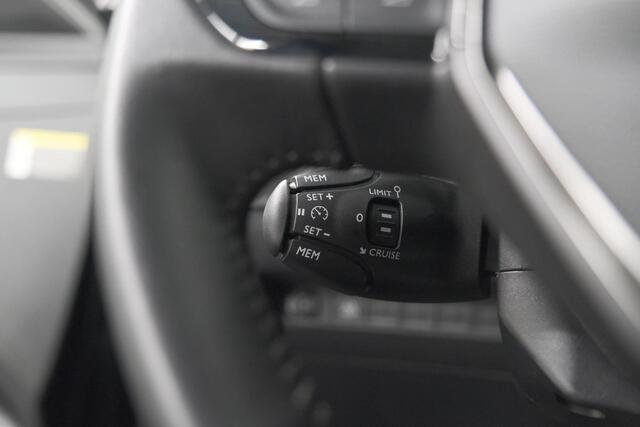 Peugeot 208 PureTech 100 EAT8 Allure Pack | Keyless | Camera | Navigatie | Parkeersensoren | Apple Carplay