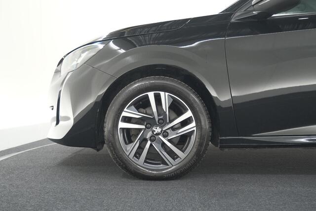 Peugeot 208 PureTech 100 EAT8 Allure Pack | Keyless | Camera | Navigatie | Parkeersensoren | Apple Carplay